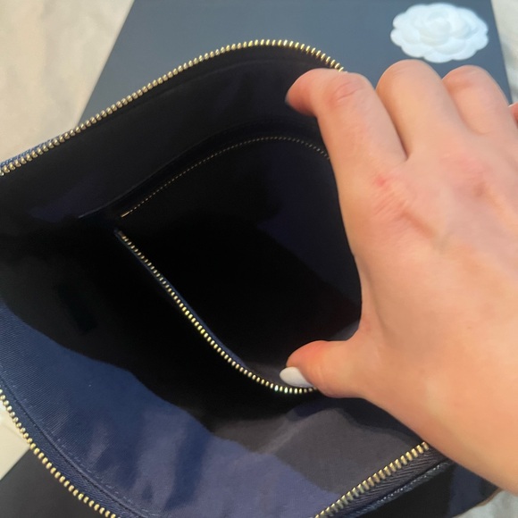 ❤️ CHANEL denim O case Clutch ❤️ - Picture 4 of 5